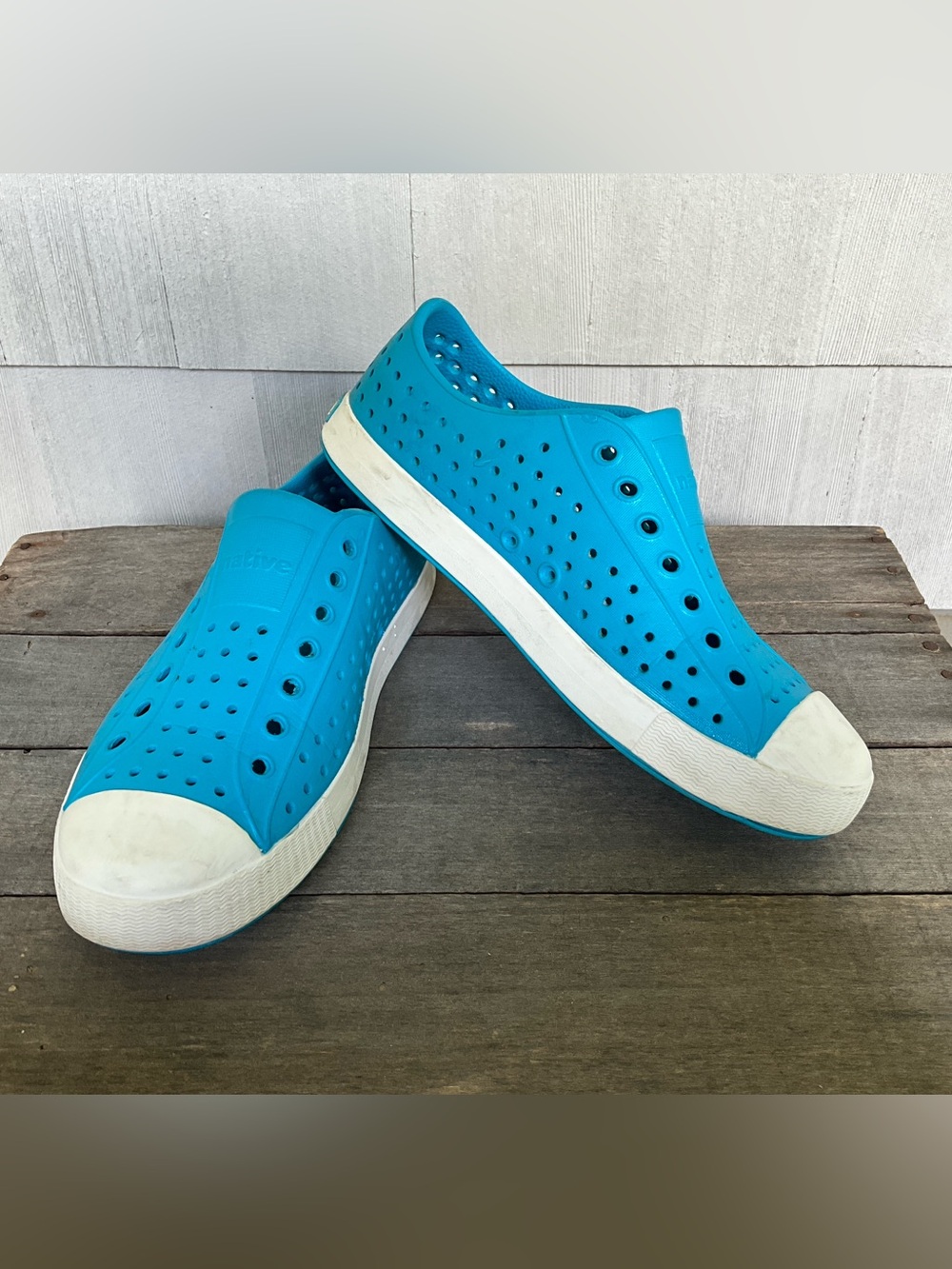 Native Jefferson Shoes Flats Womens 8 Aqua Blue Slip On Comfort Sneakers